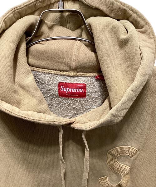 SUPREME（シュプリーム）Supreme (シュプリーム) Overdyed S Logo Hooded ベージュ サイズ:Mの古着・服飾アイテム