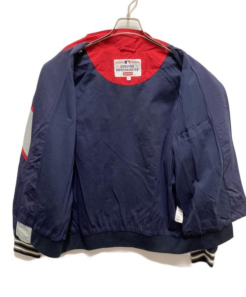 SUPREME（シュプリーム）Supreme (シュプリーム) GENUINE MERCHANDISE (ジェニュイン マーチャンダイズ) NY Yankees ナイロンジャケット ネイビー サイズ:Mの古着・服飾アイテム