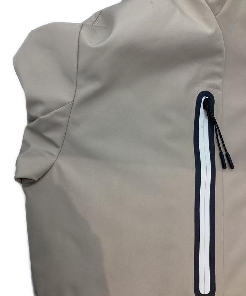 OAKLEY（オークリー）OAKLEY (オークリー) Latitude Gore-Tex Rc Jacket ベージュ サイズ:Ｍの古着・服飾アイテム