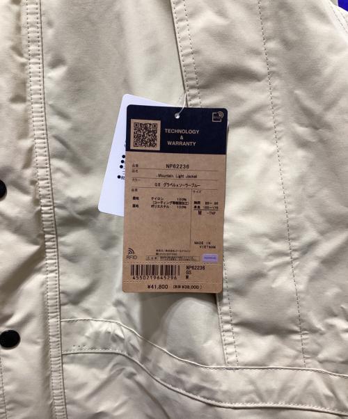 THE NORTH FACE（ザ ノース フェイス）THE NORTH FACE (ザ ノース フェイス) マウンテンライトジャケット グラベル×ソーラーブルー サイズ:M 未使用品の古着・服飾アイテム