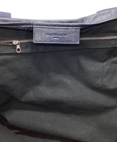 BALENCIAGA（バレンシアガ）BALENCIAGA (バレンシアガ) ネイビーカバスM/レザートートバッグ ネイビーの古着・服飾アイテム