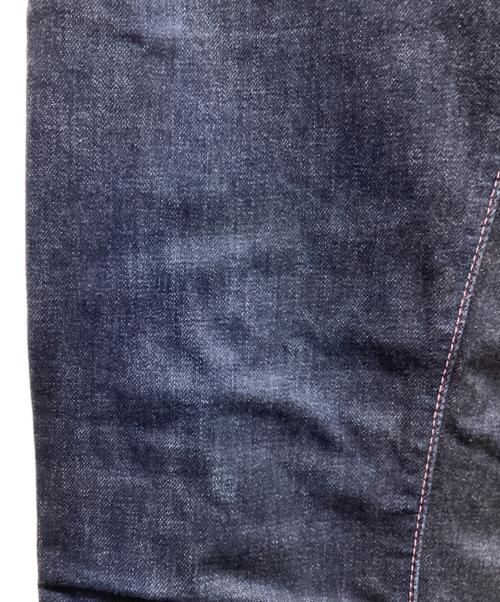 MOMOTARO JEANS（桃太郎ジーンズ）MOMOTARO JEANS (桃太郎ジーンズ) 出陣タイトストレート インディゴ サイズ:Ｗ32の古着・服飾アイテム
