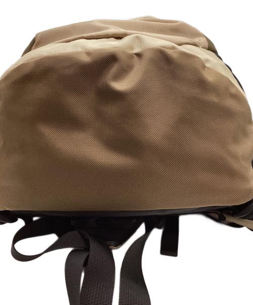 ARC'TERYX（アークテリクス）ARC'TERYX (アークテリクス) BEAMS BOY (ビームスボーイ) MANTIS 26L DAYPACK ベージュの古着・服飾アイテム