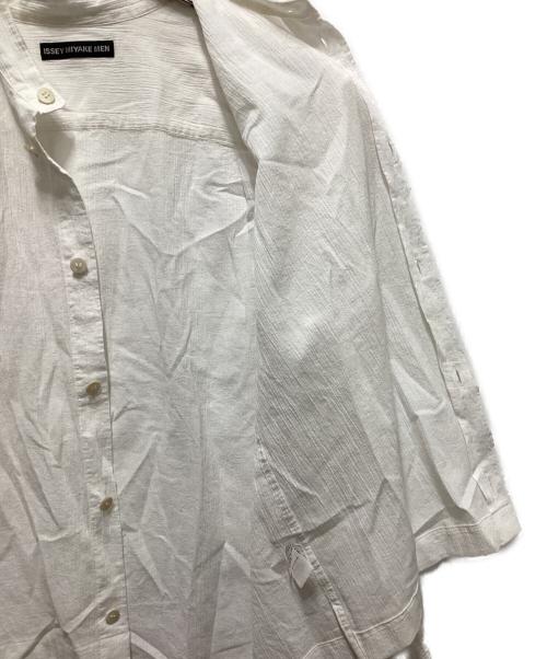 ISSEY MIYAKE MEN（イッセイミヤケメン）ISSEY MIYAKE MEN (イッセイミヤケメン) シワ加工バンドカラーシャツ ホワイト サイズ:3の古着・服飾アイテム