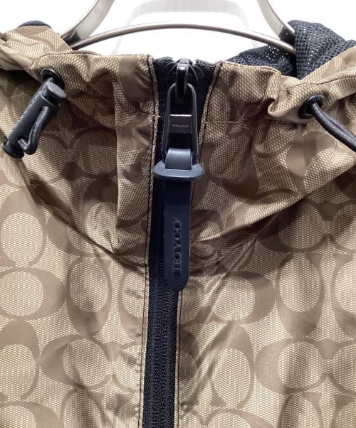 COACH（コーチ）COACH (コーチ) シグネチャーウインドブレーカー ブラック×ベージュ サイズ:Sの古着・服飾アイテム