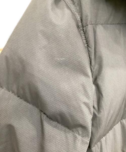 Calvin Klein Jeans（カルバンクラインジーンズ）Calvin Klein Jeans (カルバンクラインジーンズ) ダウンジャケット ブラック サイズ:Sの古着・服飾アイテム