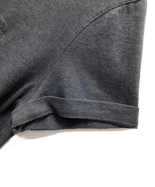 LOUIS VUITTON（ルイ ヴィトン）LOUIS VUITTON (ルイ ヴィトン) サークルLV刺繍入り クルーネック半袖Tシャツ グレー サイズ:XSの古着・服飾アイテム