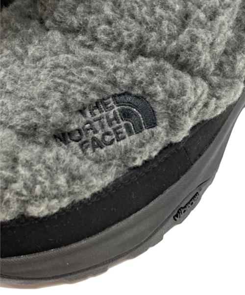 THE NORTH FACE（ザ ノース フェイス）THE NORTH FACE (ザ ノース フェイス) NUPTSE BOOTIE SHORT FLEECE グレー サイズ:25 未使用品の古着・服飾アイテム
