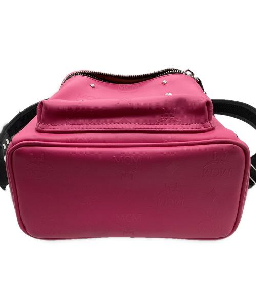 MCM（エムシーエム）MCM (エムシーエム) スタッズリュック ピンクの古着・服飾アイテム