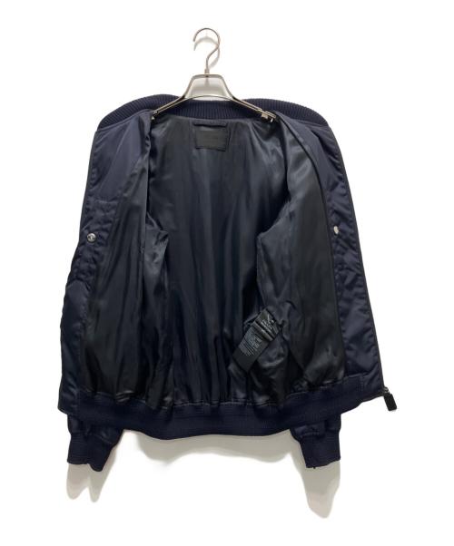 PRADA（プラダ）PRADA (プラダ) Re-Nylon PLATE LOGO BOMBER JACKET ネイビー サイズ:48の古着・服飾アイテム