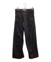 NVRFRGT（ネヴァーフォーゲット）の古着「3D Twisted Wide Leg Jeans」｜ブラック