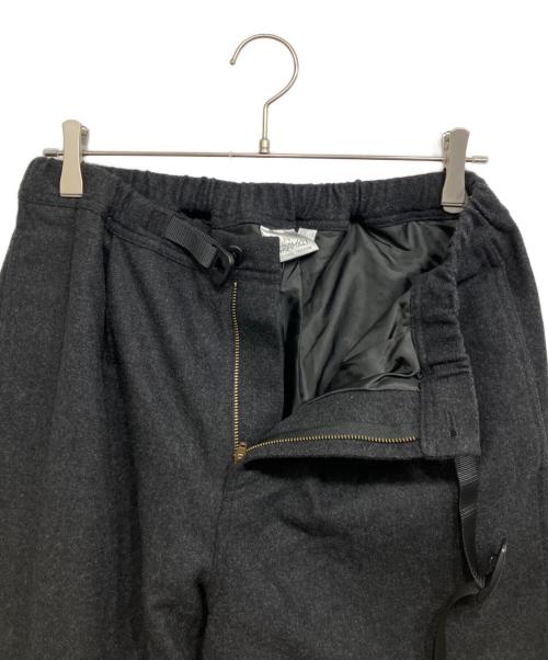 GRAMICCI（グラミチ）GRAMICCI (グラミチ) ウールリラックスドプリーツドトラウザー ブラック サイズ:Lの古着・服飾アイテム