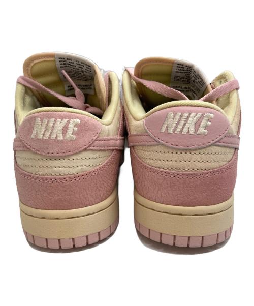 NIKE（ナイキ）NIKE (ナイキ) DUNK LOW BY YOU ピンク×ブラウン サイズ:US8.5 未使用品の古着・服飾アイテム
