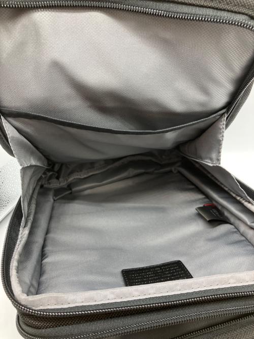 TUMI（トゥミ）TUMI (トゥミ) オーガナイザー・トラベル・トート ブラックの古着・服飾アイテム