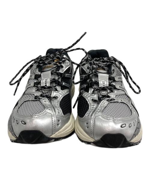 asics（アシックス）asics (アシックス) GEL-NIMBUS 10.1 シルバー×ブラック サイズ:US8 1/2の古着・服飾アイテム