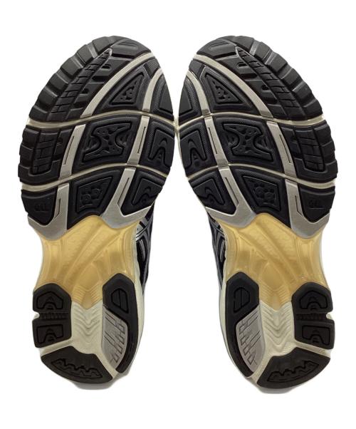 asics（アシックス）asics (アシックス) GEL-NIMBUS 10.1 シルバー×ブラック サイズ:US8 1/2の古着・服飾アイテム