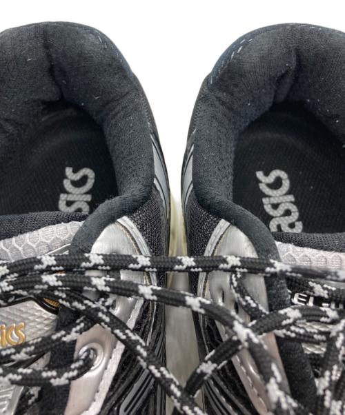 asics（アシックス）asics (アシックス) GEL-NIMBUS 10.1 シルバー×ブラック サイズ:US8 1/2の古着・服飾アイテム
