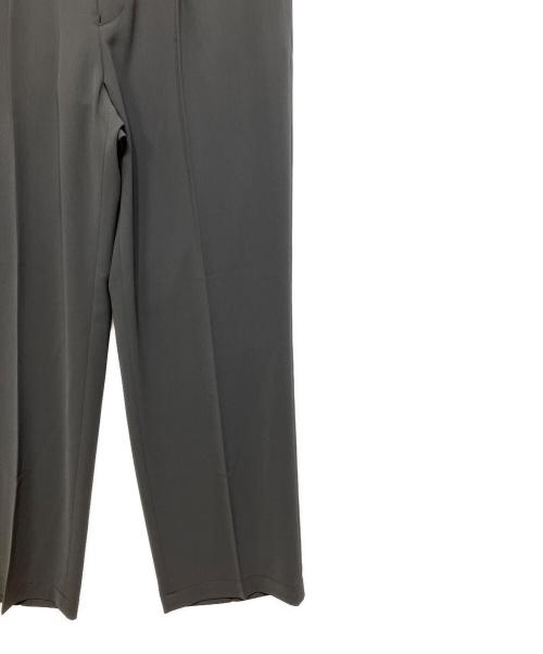 N.HOOLYWOOD（エヌ ハリウッド）N.HOOLYWOOD (エヌ ハリウッド) 1TUCK TROUSERS チャコールグレー サイズ:38の古着・服飾アイテム