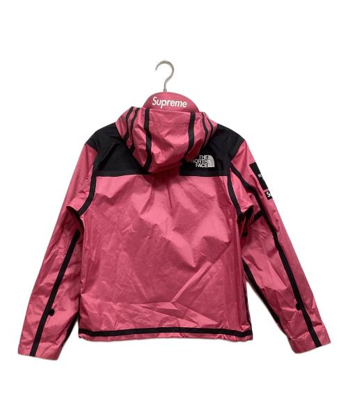 THE NORTH FACE（ザ ノース フェイス）THE NORTH FACE (ザ ノース フェイス) Supreme (シュプリーム) Outer Tape Seam Mountain Jacket ショッキングピンク サイズ:Sの古着・服飾アイテム