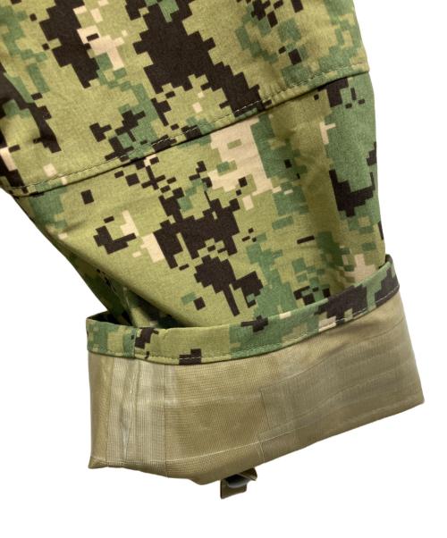 U'S NAVY（ユーエスネイビー）U'S NAVY (ユーエスネイビー) TYPE III デジカモフィールドジャケット カーキ サイズ:LARGE-LONGの古着・服飾アイテム