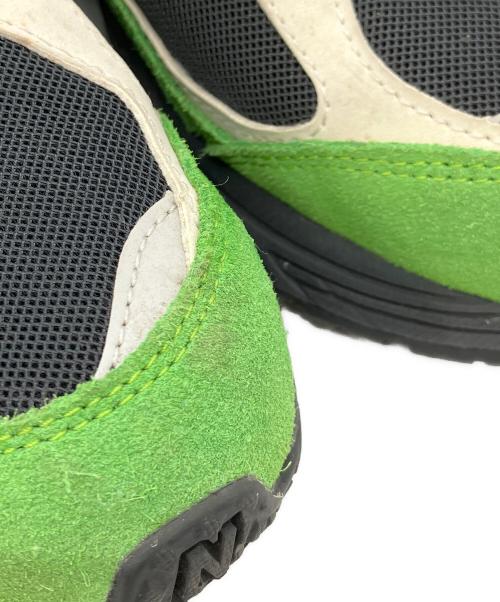 NEW BALANCE（ニューバランス）NEW BALANCE (ニューバランス) 2002Rローカットスニーカー グリーン サイズ:US8.5の古着・服飾アイテム