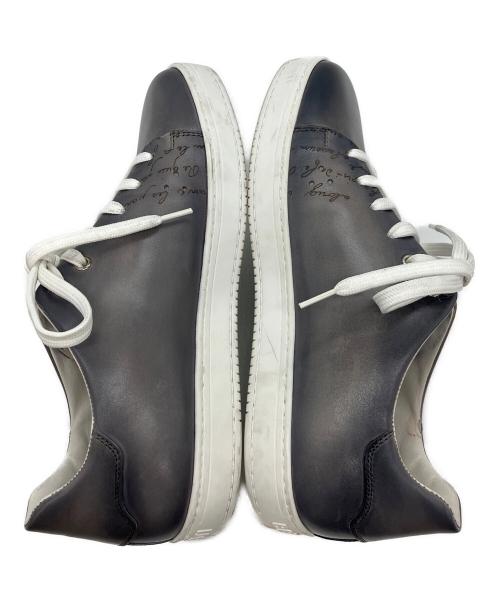 Berluti（ベルルッティ）Berluti (ベルルッティ) カリグラフィ ローカットスニーカー グレー サイズ:7 1/2の古着・服飾アイテム
