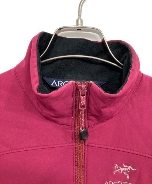 ARC'TERYX（アークテリクス）ARC'TERYX (アークテリクス) ソフトシェルジャケット ピンク サイズ:S/Pの古着・服飾アイテム