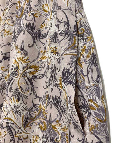 自由区（ジユウク）自由区 (ジユウク) バロックプリント スカート ライトピンク サイズ:44の古着・服飾アイテム