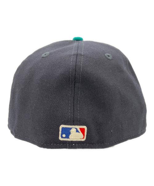 FOG ESSENTIALS（フィアオブゴッド エッセンシャル）FOG ESSENTIALS (フィアオブゴッド エッセンシャル) New Era (ニューエラ) MLB (エムエルビー) コラボキャップ ネイビー サイズ:7 1/4 未使用品の古着・服飾アイテム
