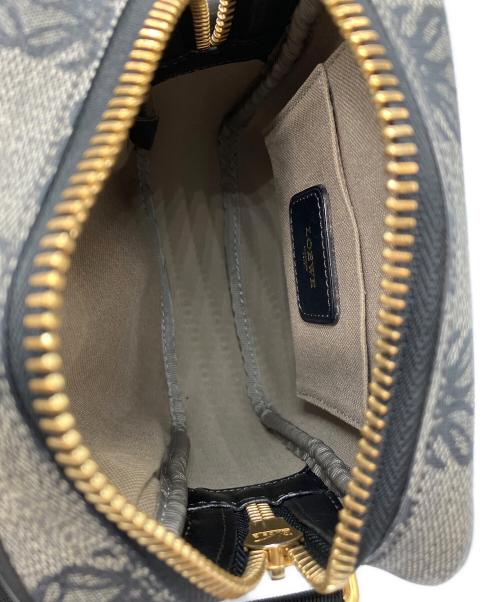 LOEWE（ロエベ）LOEWE (ロエベ) ショルダーバッグ グレーの古着・服飾アイテム
