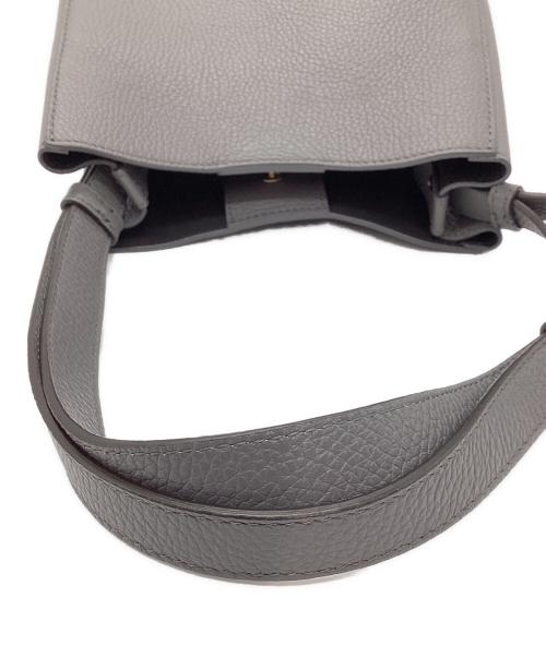 FURLA（フルラ）FURLA (フルラ) Nuvola Mini Bucket Bag 20 グレーの古着・服飾アイテム