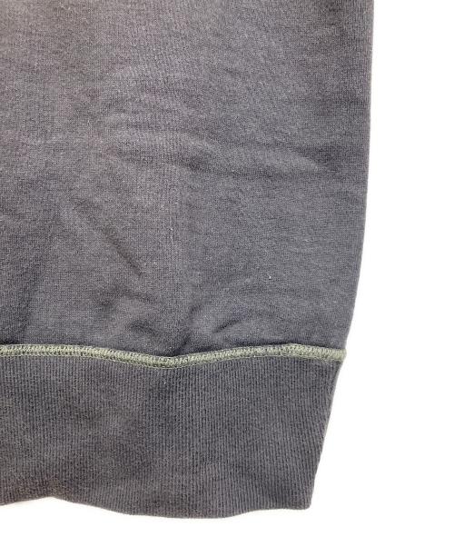 Deluxeware（デラックスウェア）Deluxeware (デラックスウェア) Vガゼットスウェット ブラック サイズ:Mの古着・服飾アイテム