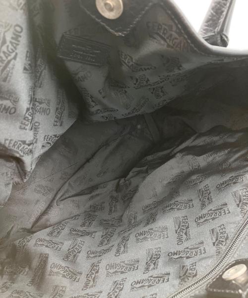 Salvatore Ferragamo（サルヴァトーレ フェラガモ）Salvatore Ferragamo (サルヴァトーレ フェラガモ) ナイロントートバッグ ブラックの古着・服飾アイテム