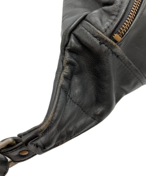 VANSON（バンソン）VANSON (バンソン) レザーボディーバッグ ブラックの古着・服飾アイテム