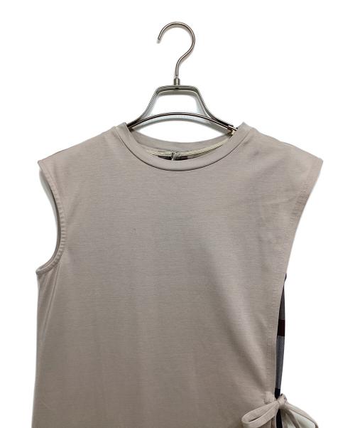 BLUE LABEL CRESTBRIDGE（ブルーレーベルクレストブリッジ）BLUE LABEL CRESTBRIDGE (ブルーレーベルクレストブリッジ) コンパクトストレッチポンチワンピース ベージュ サイズ:38の古着・服飾アイテム