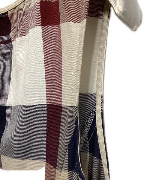 BLUE LABEL CRESTBRIDGE（ブルーレーベルクレストブリッジ）BLUE LABEL CRESTBRIDGE (ブルーレーベルクレストブリッジ) コンパクトストレッチポンチワンピース ベージュ サイズ:38の古着・服飾アイテム