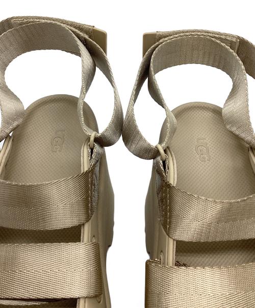 UGG（アグ）UGG (アグ) プラットフォームサンダル ベージュ サイズ:23の古着・服飾アイテム