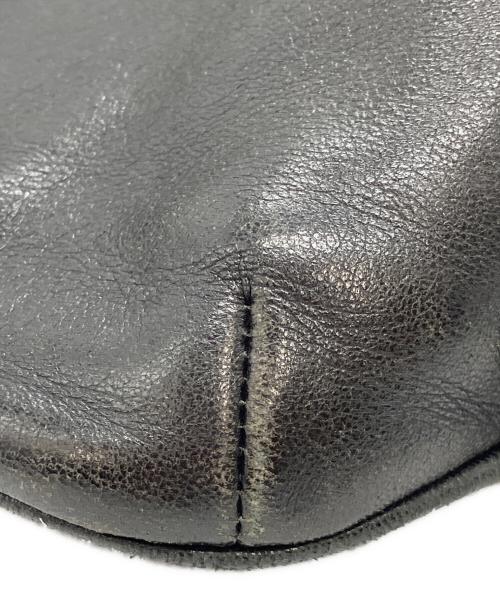Saint Laurent Paris（サンローランパリ）Saint Laurent Paris (サンローランパリ) カサンドラ レザーボディバッグ ブラックの古着・服飾アイテム