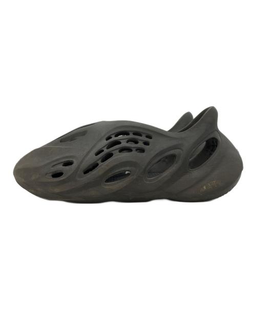 adidas（アディダス）adidas (アディダス) YEEZY FOAM RUNNER グレー サイズ:US9 / 27.5cmの古着・服飾アイテム