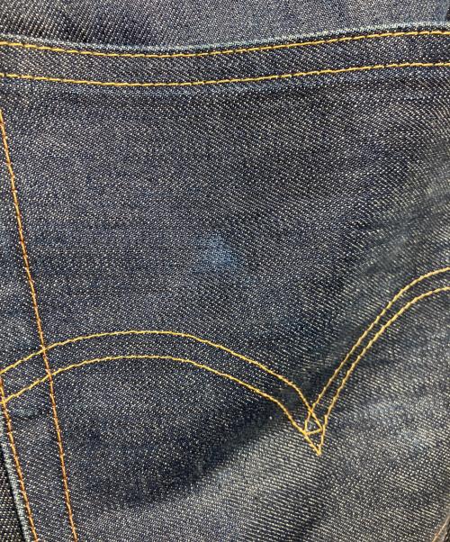 COMME des GARCONS JUNYA WATANABE MAN（コム デ ギャルソン ジュンヤ ワタナベ マン）COMME des GARCONS JUNYA WATANABE MAN (コム デ ギャルソン ジュンヤ ワタナベ マン) LEVI'S (リーバイス) 綿セルヴィッチ ビッグポケットデニムパンツ インディゴ サイズ:Lの古着・服飾アイテム