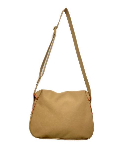 brady（ブレディ）Brady (ブレディ) ARIEL TROUT SMALL / アリエル トラウト スモール カーキの古着・服飾アイテム
