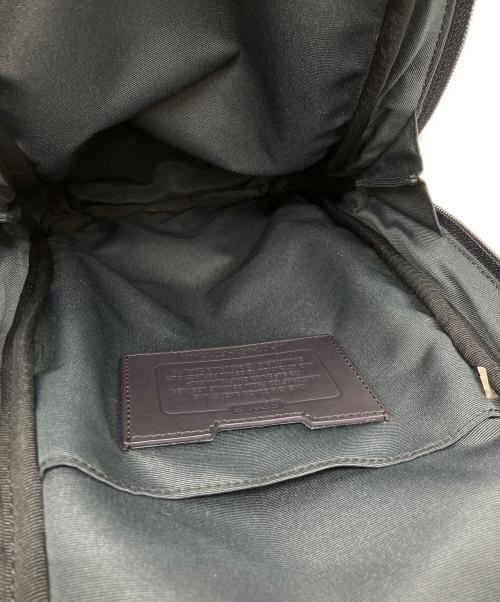 COACH（コーチ）COACH (コーチ) カムデン レザー スリングパック ネイビーの古着・服飾アイテム