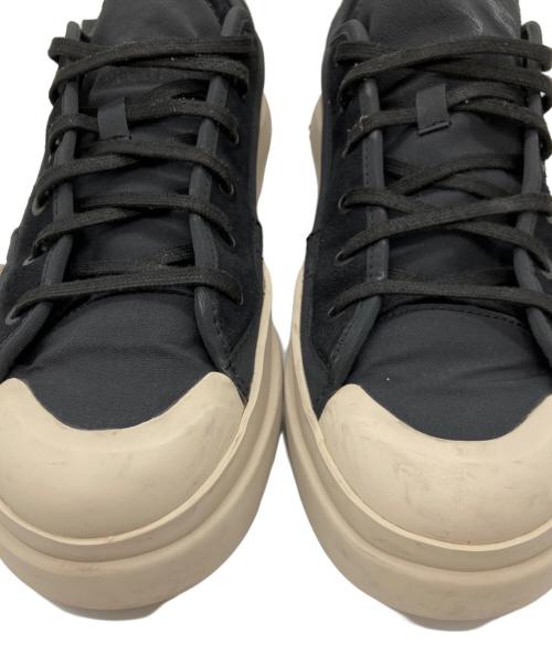Y-3（ワイスリー）Y-3 (ワイスリー) AJATU COURT LW ブラック サイズ:26.5の古着・服飾アイテム