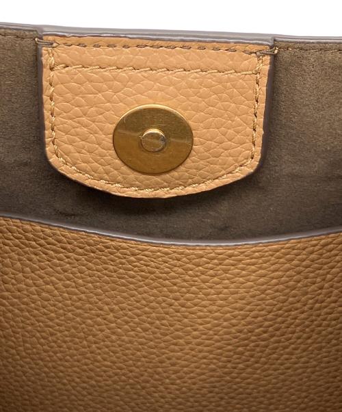 TORY BURCH（トリーバーチ）TORY BURCH (トリーバーチ) McGraw Small Bucket Bag ブラウンの古着・服飾アイテム