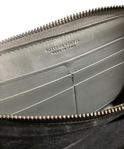 BOTTEGA VENETA（ボッテガベネタ）BOTTEGA VENETA (ボッテガベネタ) イントレチャート ラウンドファスナー グレーの古着・服飾アイテム