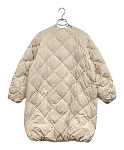 Acuta（アクータ）Acuta (アクータ) ロングコクーンキルティングダウン ホワイト サイズ:Fの古着・服飾アイテム