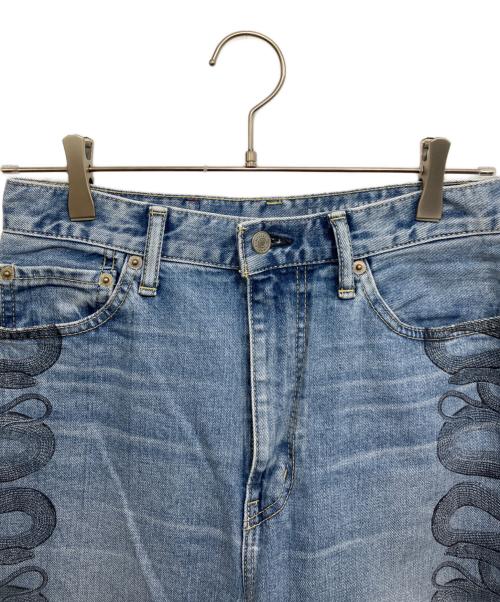 Hysteric Glamour（ヒステリックグラマー）Hysteric Glamour (ヒステリックグラマー) SNAKE LOOPフレアデニムパンツ インディゴ サイズ:Ｗ28の古着・服飾アイテム