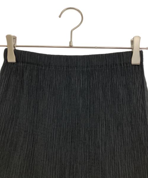 ISSEY MIYAKE（イッセイミヤケ）ISSEY MIYAKE (イッセイミヤケ) プリーツスカート ブラック サイズ:Mの古着・服飾アイテム