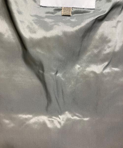 MONCLER（モンクレール）MONCLER (モンクレール) sacai (サカイ) SEORI 袖フリル ダウンジャケット グレー サイズ:2の古着・服飾アイテム