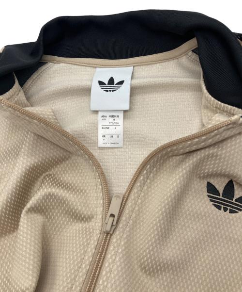 adidas（アディダス）adidas (アディダス) ルーズ メッシュ トラックトップ ベージュ サイズ:Lの古着・服飾アイテム